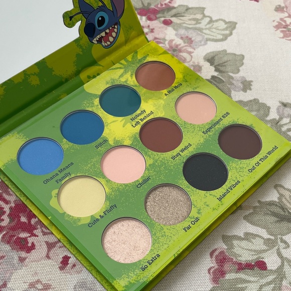 NEW! Stitch Eyeshadow Palette - Picture 12 of 16